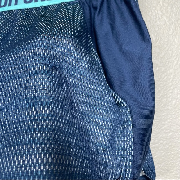Under Armour Womens Medium Heat Gear Workout Running Shorts Blue Elastic Waist - Picture 3 of 6